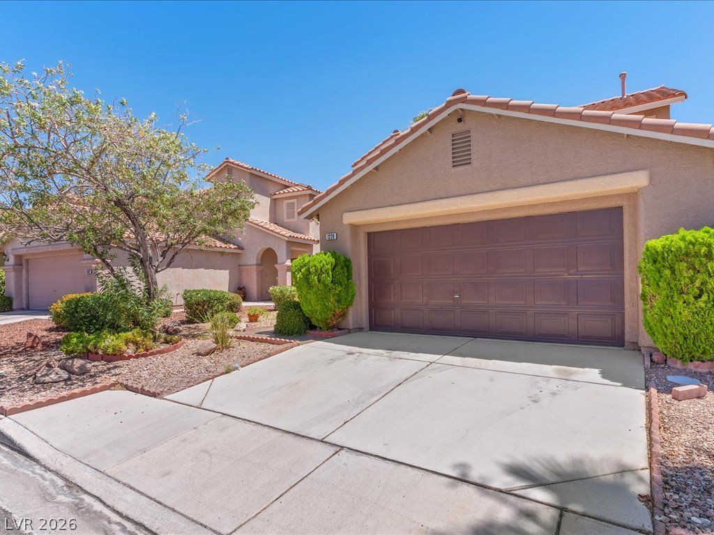 1228 Swanbrooke Drive — photo 3