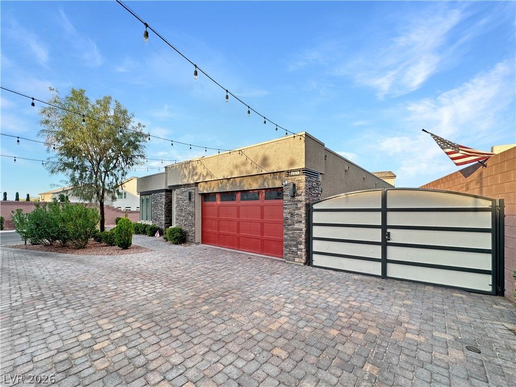 6305 Carmel Creek Avenue — photo 4