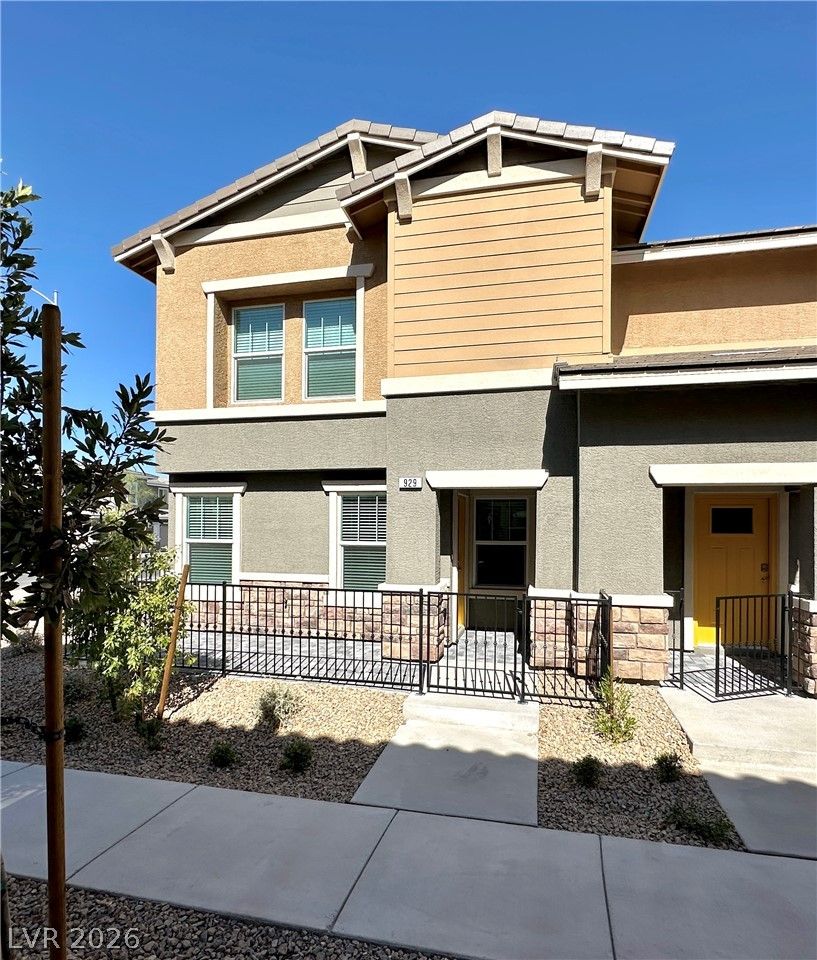 929 Pink Sugerbird Street — photo 1