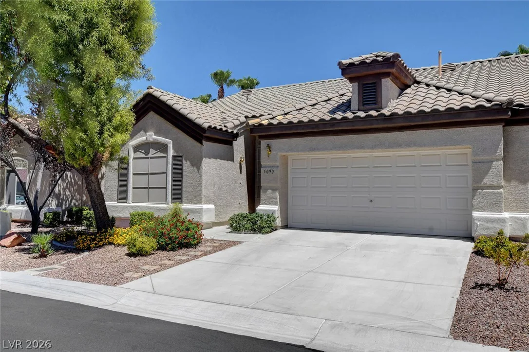 5090 Shadow River Street — photo 2