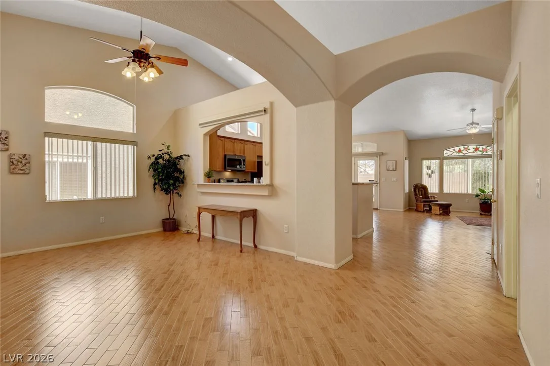 5090 Shadow River Street — photo 4