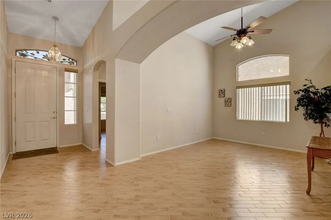5090 Shadow River Street — photo 5