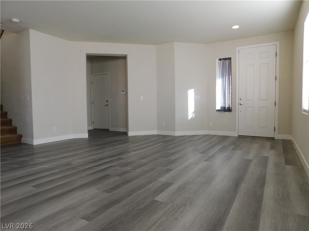66 AUGUSTA COURSE Avenue — photo 3