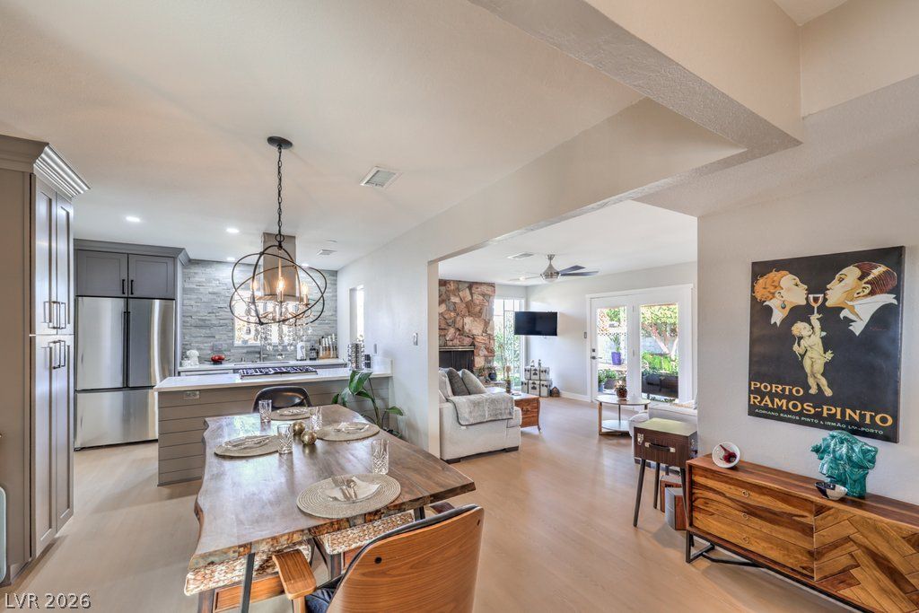 6945 Cobblestone Avenue — photo 4