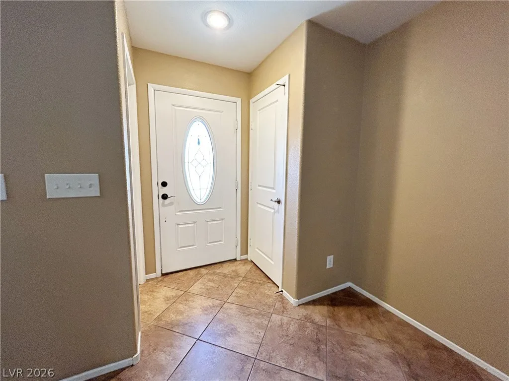 742 Iron Bridge Street — photo 3