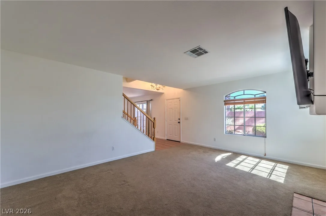 8136 Autumn Star Avenue — photo 4