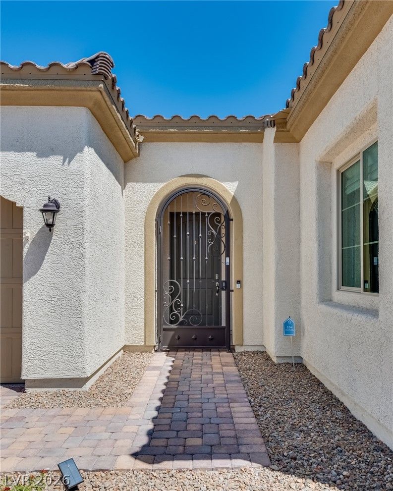 5796 Yellow Ridge Avenue — photo 4 of 48