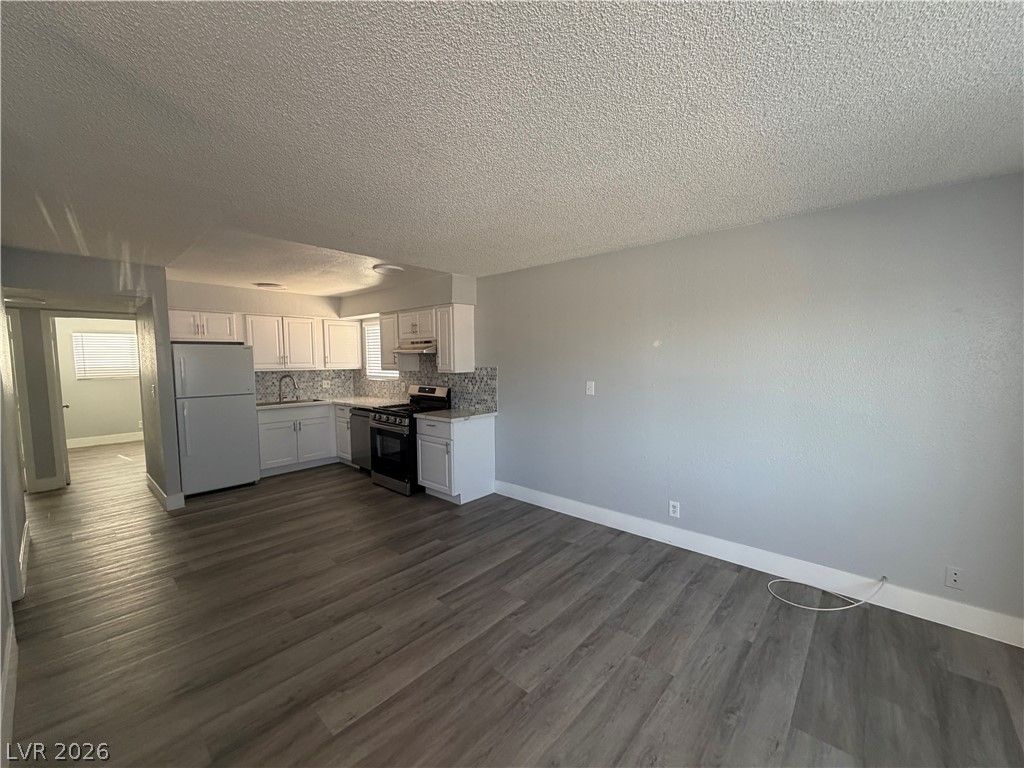 4396 Vegas Valley Drive 2 — photo 3