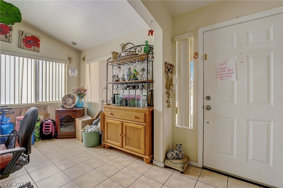 3207 Atwater Drive — photo 5 of 37