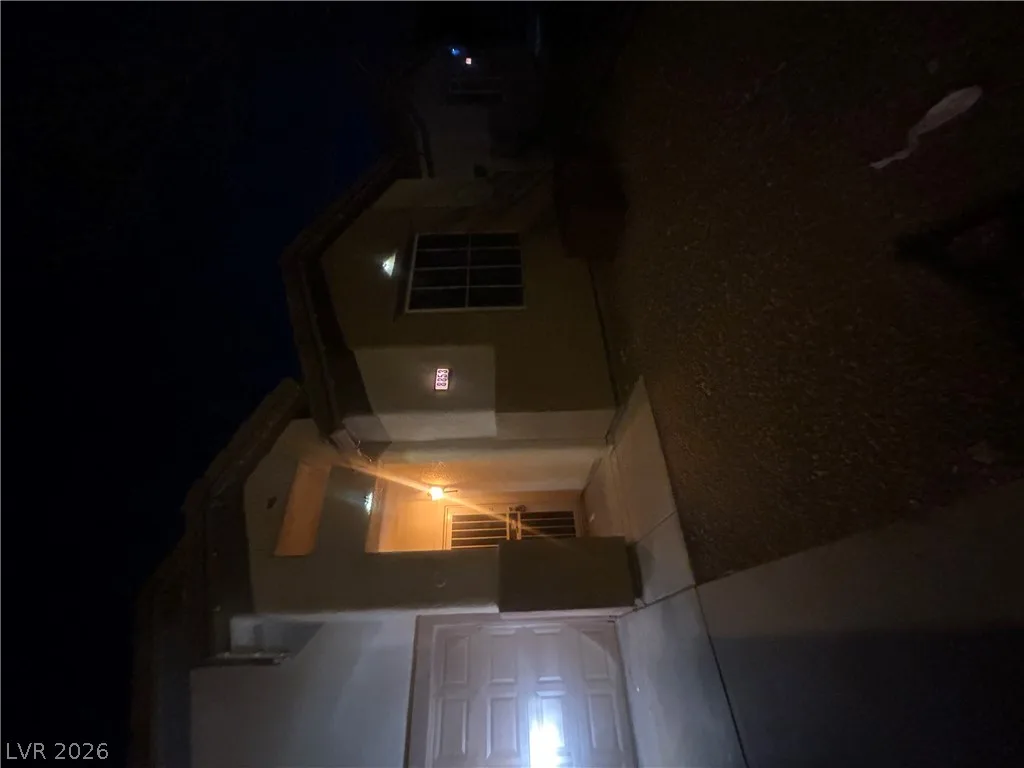 8853 Sacred Falls Avenue — photo 2