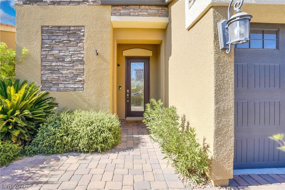 72 Newton Ridge Way — photo 4