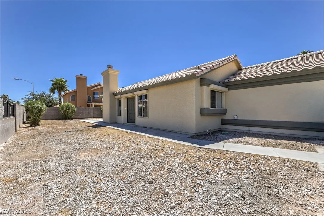 5783 Ballinger Drive — photo 4