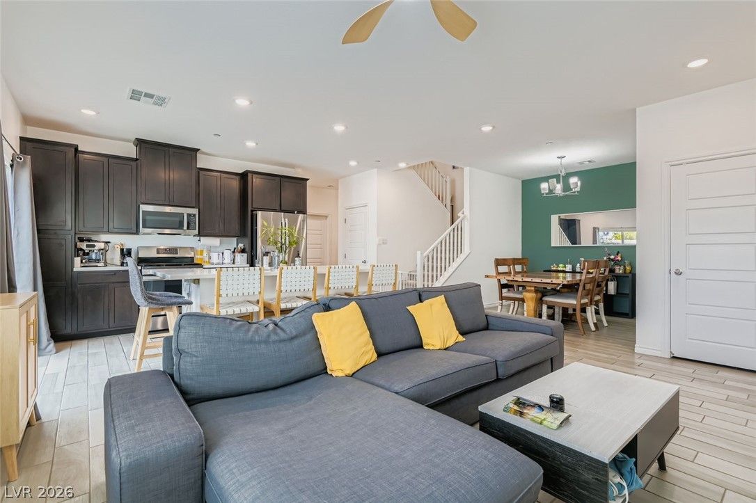 3717 Canis Minor Drive 11101 — photo 5 of 8