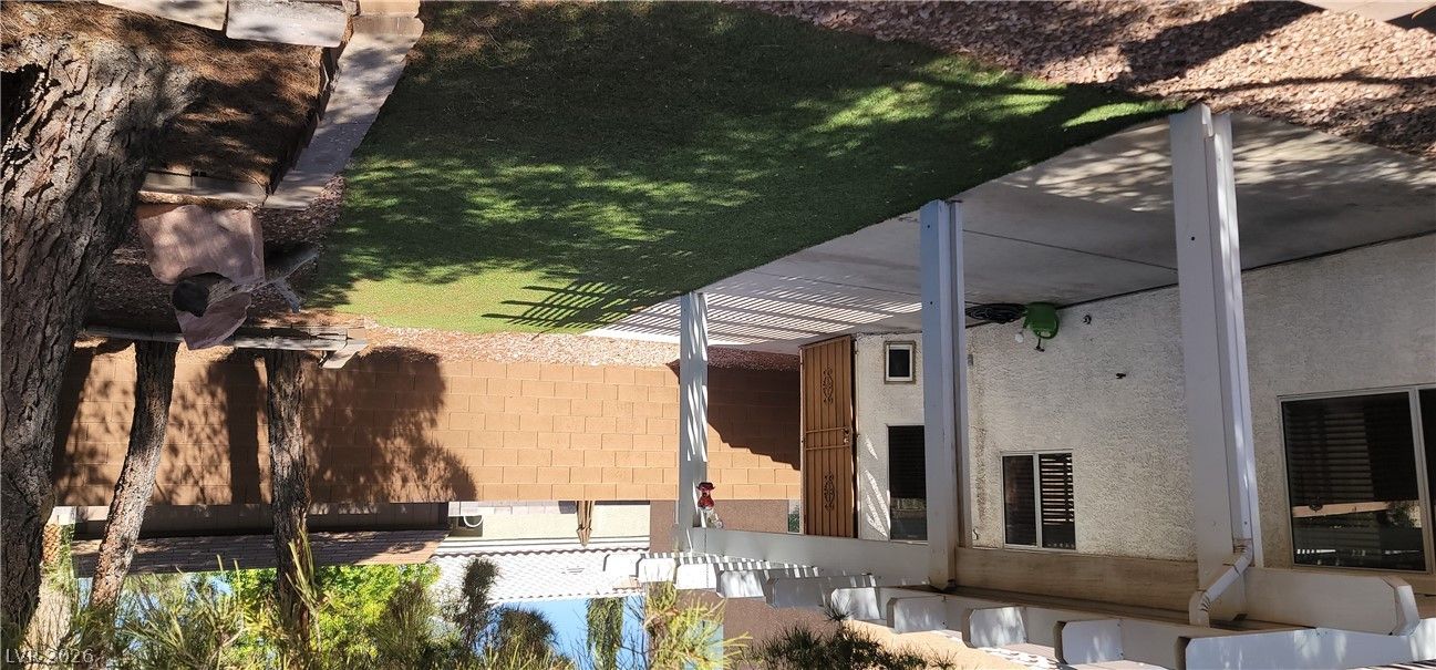 8116 Cimarron Ridge Drive — photo 2 of 17