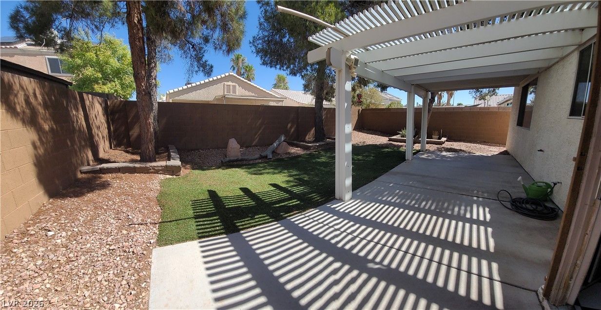8116 Cimarron Ridge Drive — photo 5 of 17