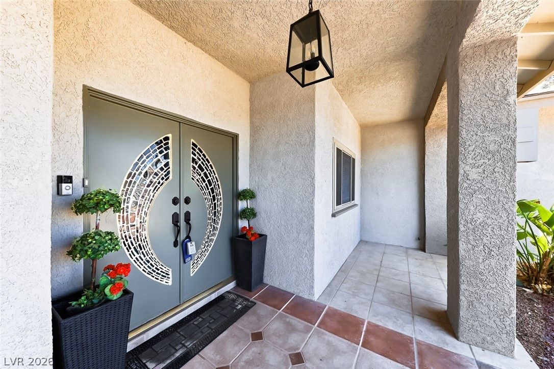 893 Fairway Drive — photo 5