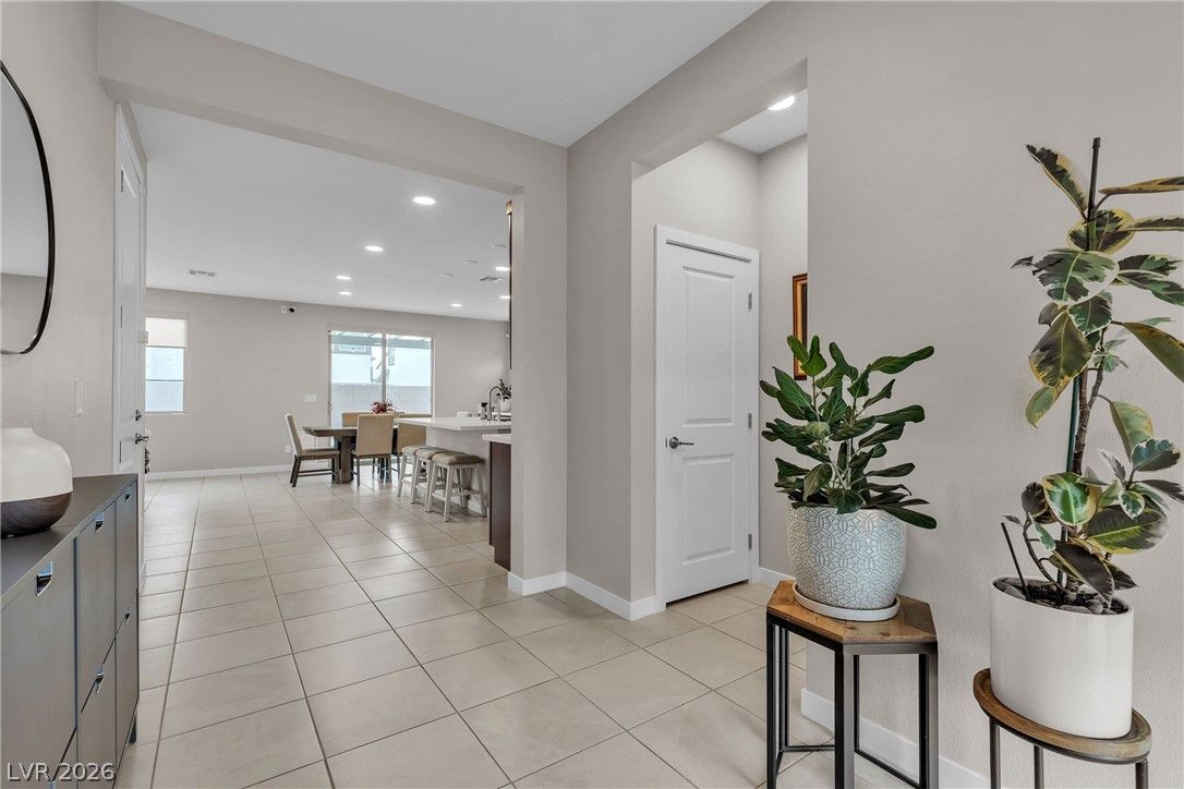 1309 Azure Jay Avenue — photo 2