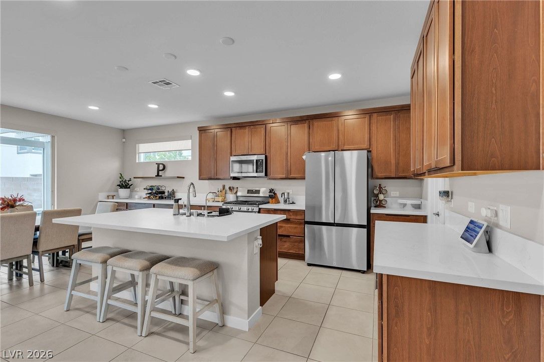 1309 Azure Jay Avenue — photo 3