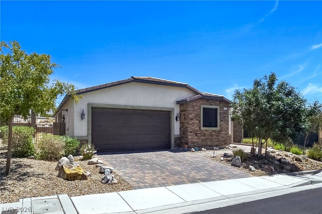 2736 Brinkley Manor Street — photo 3 of 36