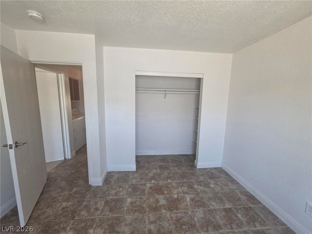 2044 Harvard Street B — photo 3 of 20