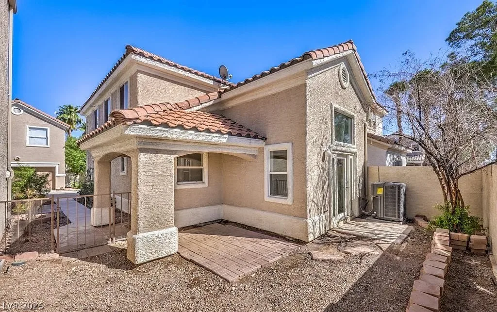 1425 Bow Creek Court — photo 4