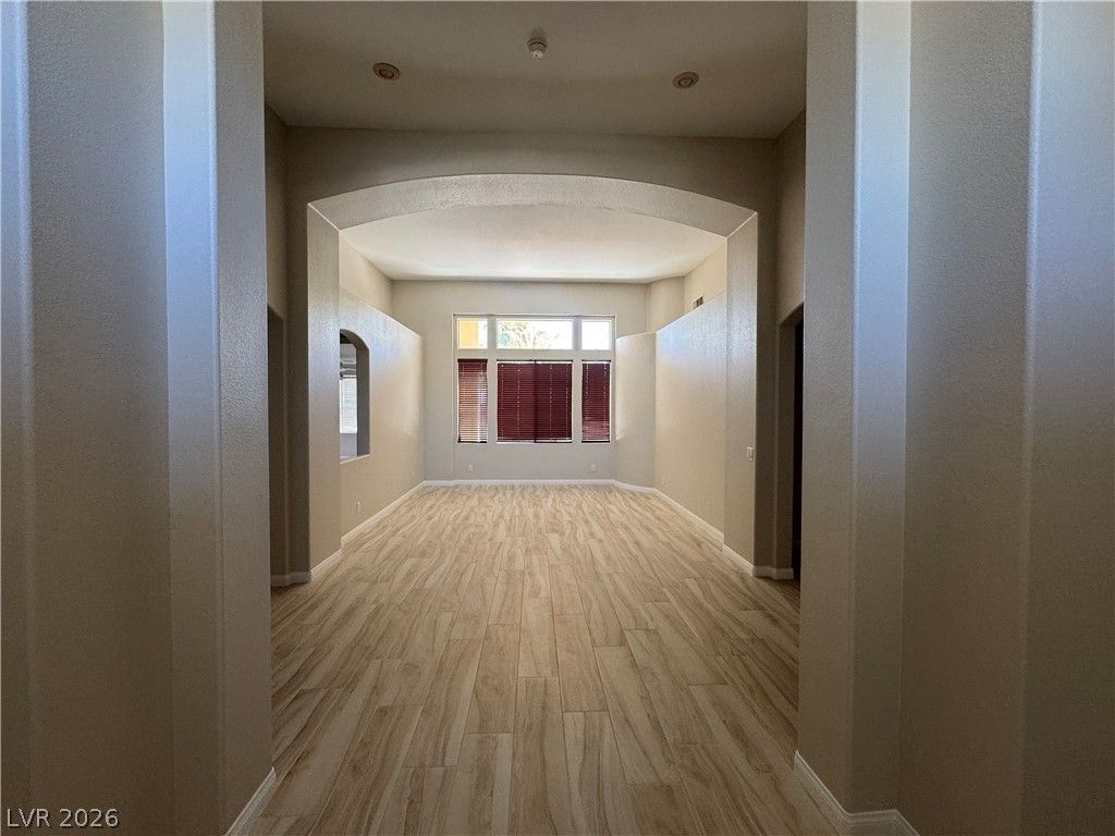 712 Pinnacle Heights Lane — photo 5 of 46
