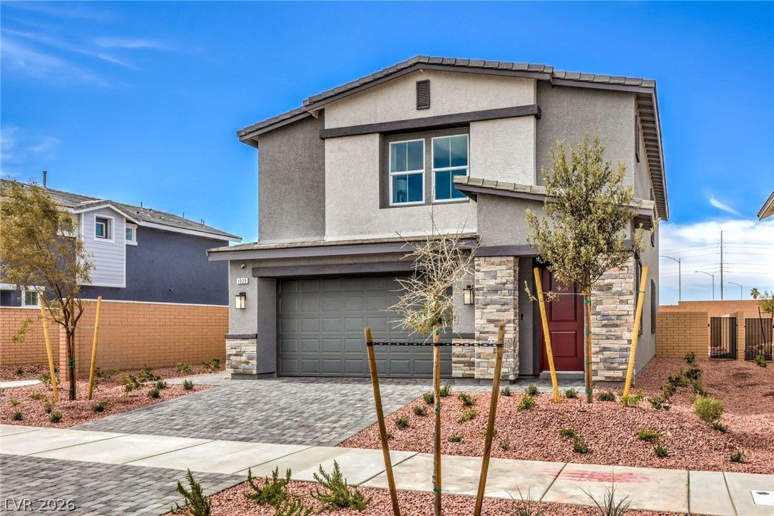 1030 PEACOCK PLUME Avenue — photo 3 of 43