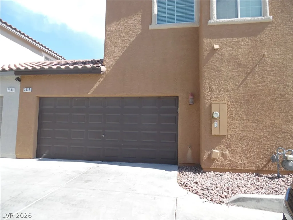 7937 Violet Sky Street — photo 2