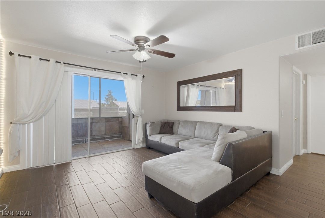 5710 East Tropicana Avenue 1053 — photo 3