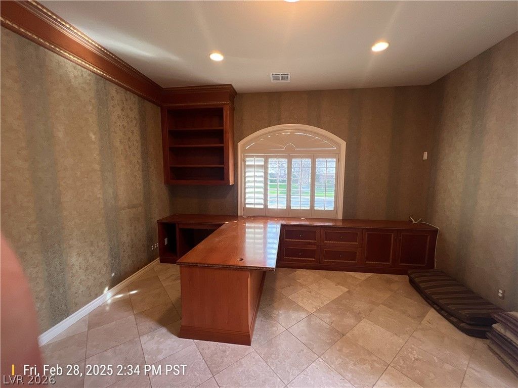9304 Fontainbleu Drive — photo 3