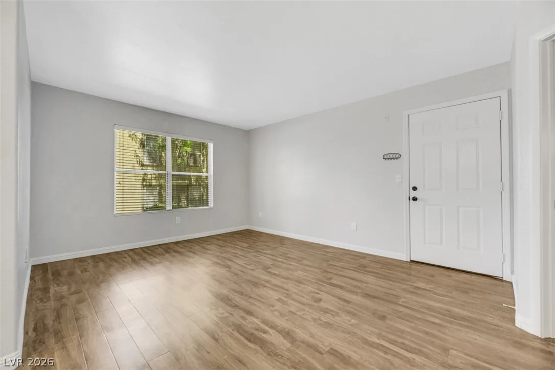 2300 SILVERADO RANCH Boulevard 1100 — photo 2