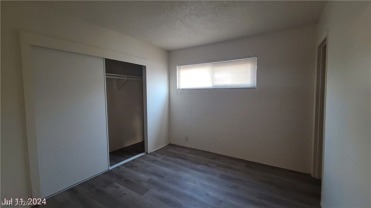 2937 Stewart Avenue 2 — photo 4 of 11