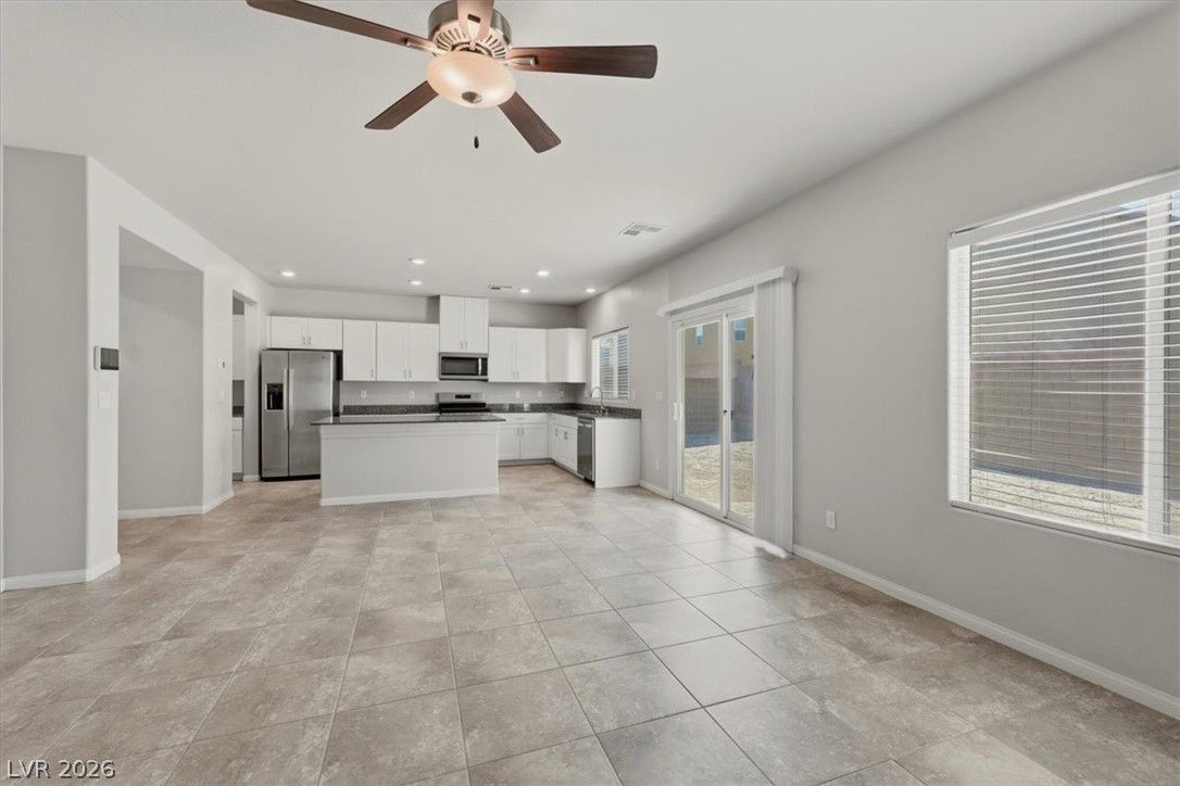 1058 Willow Berry Avenue — photo 5