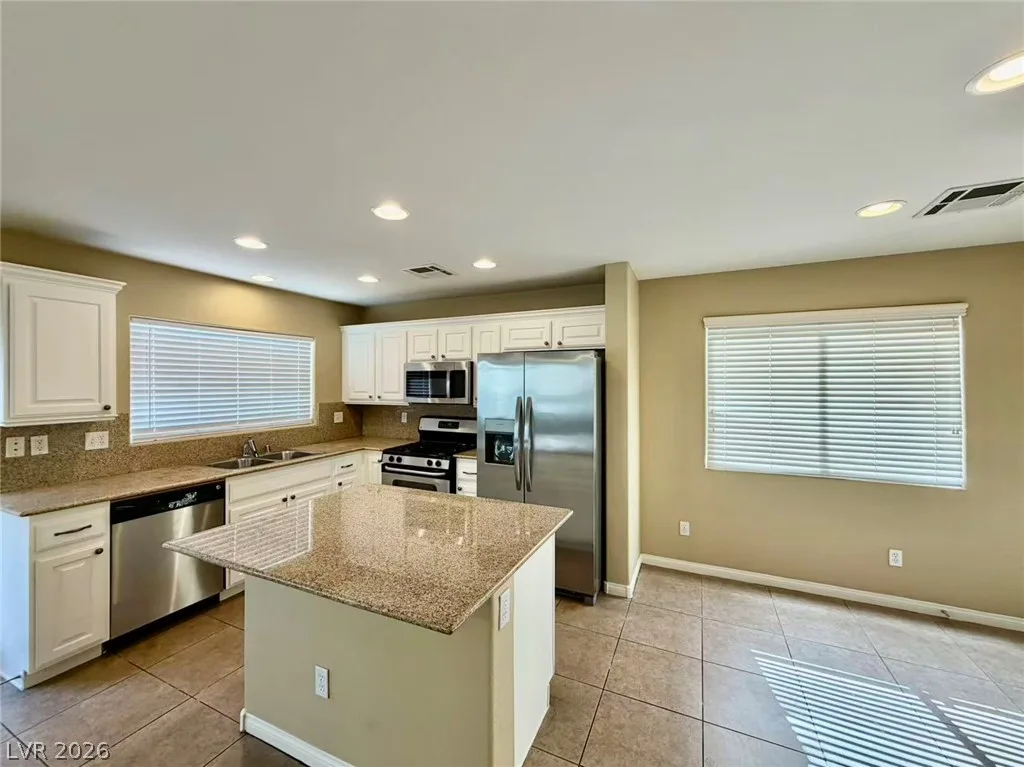 9539 Grandview Spring Avenue — photo 2