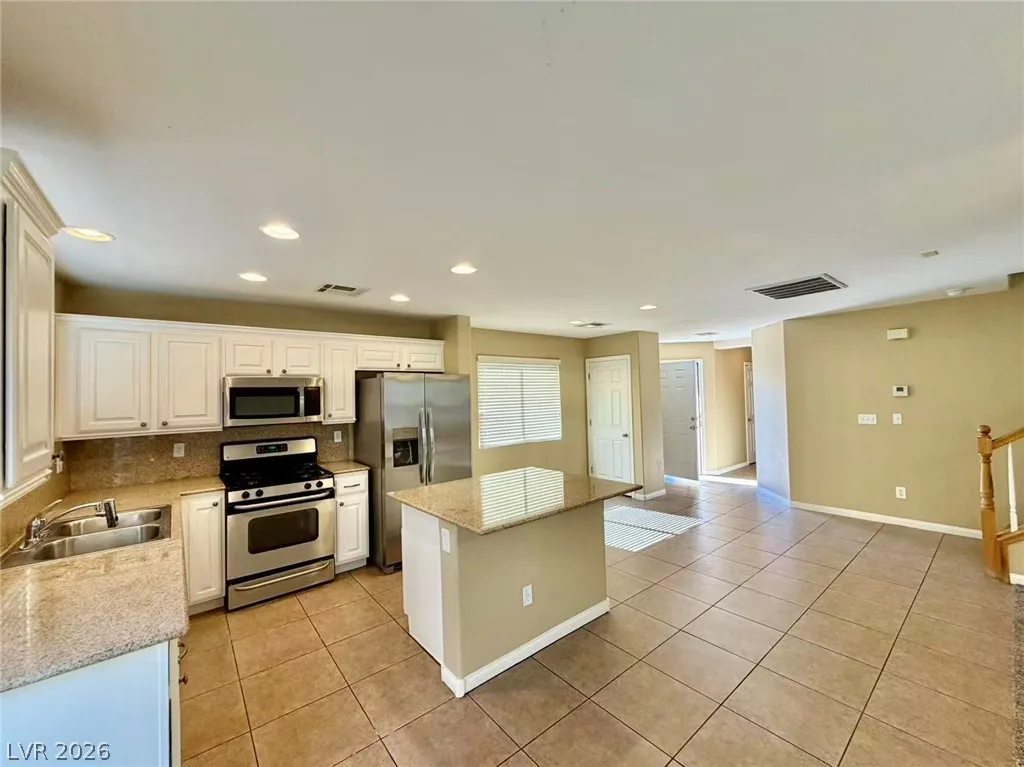 9539 Grandview Spring Avenue — photo 3