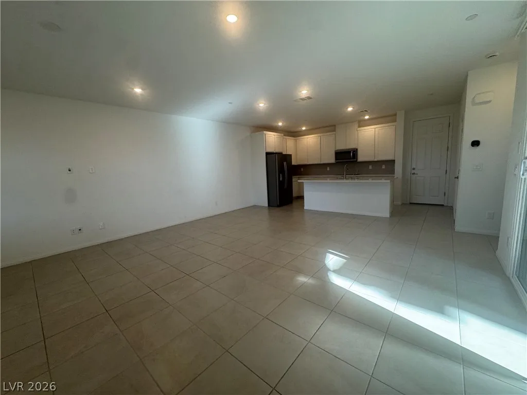 208 Vanhoy Avenue — photo 5