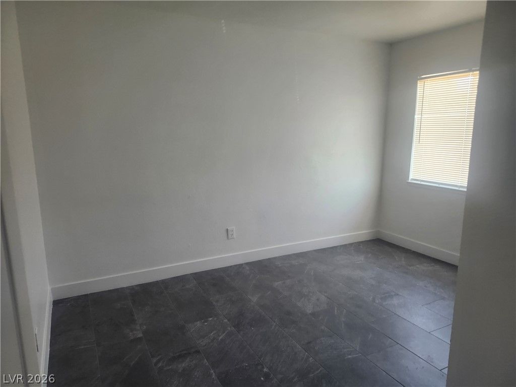 3437 East Cheyenne Avenue C — photo 4 of 6