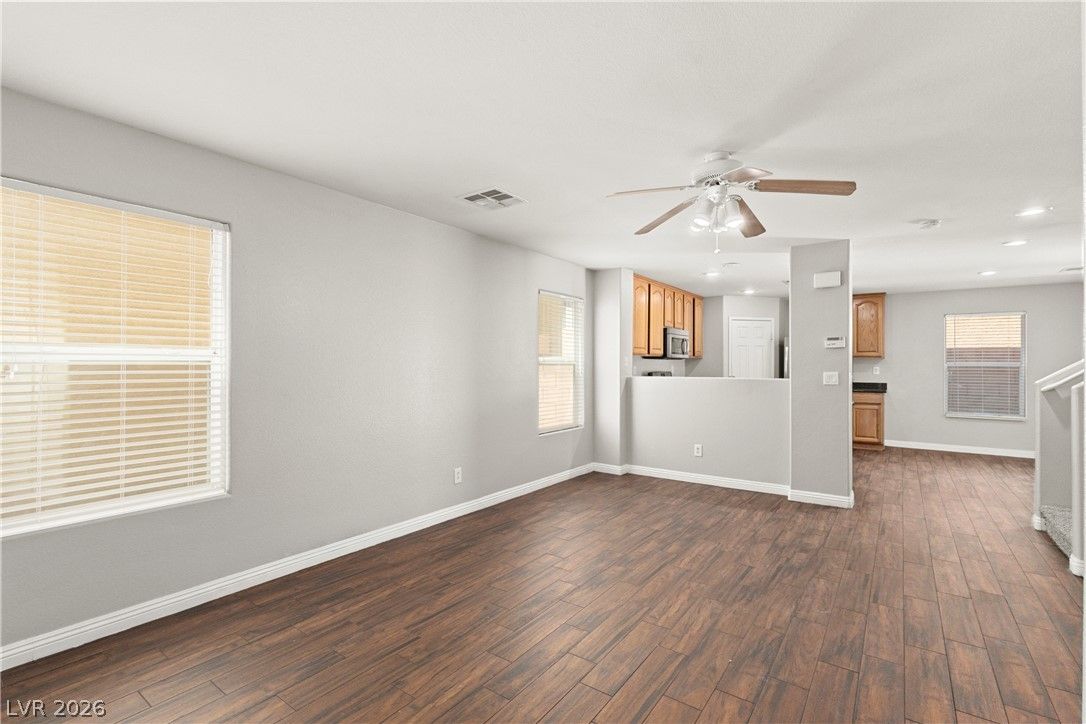 82 Wood Cliff Avenue — photo 3 of 30
