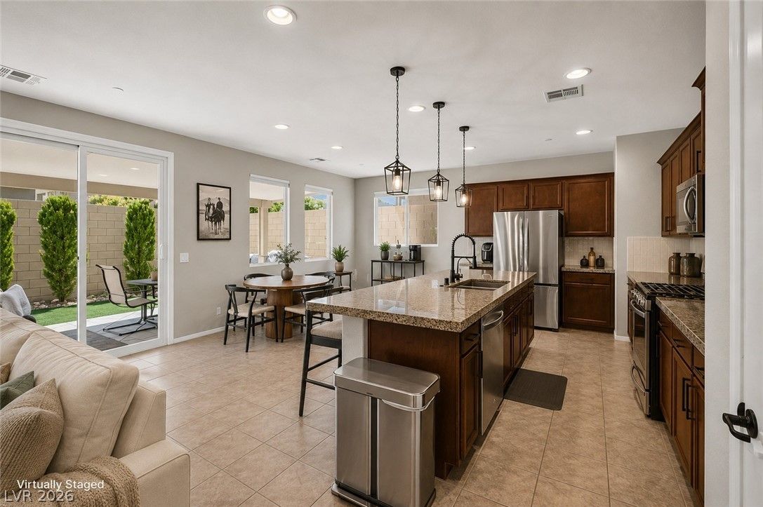 10383 Andele Avenue — photo 4