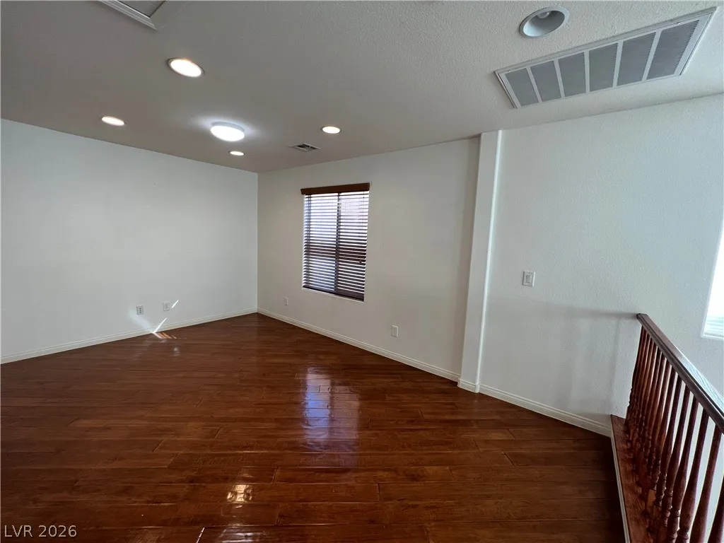 5679 Revere Crossing Avenue — photo 2