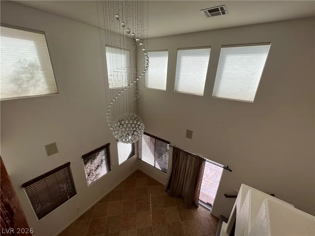5679 Revere Crossing Avenue — photo 3