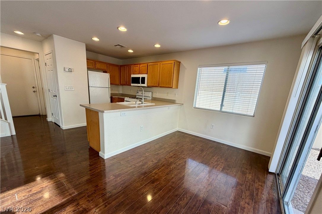 10433 Concetta Avenue — photo 5