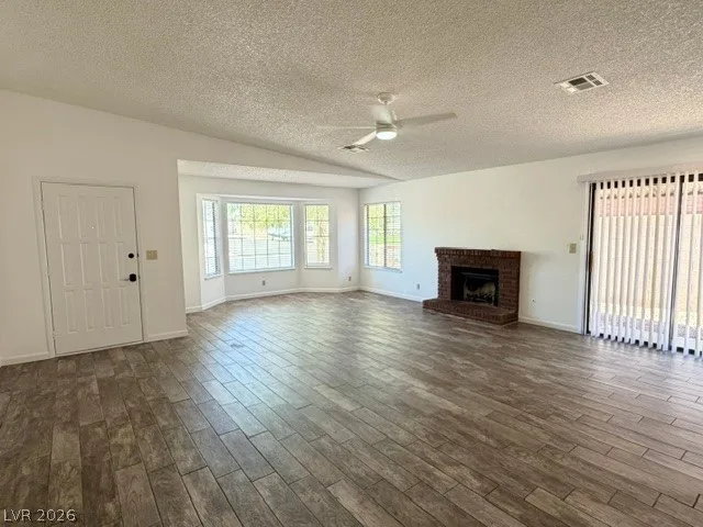 627 Del Prado Drive — photo 3