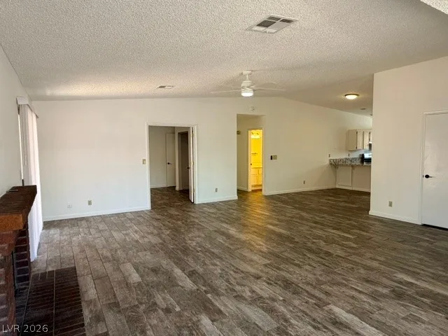 627 Del Prado Drive — photo 5