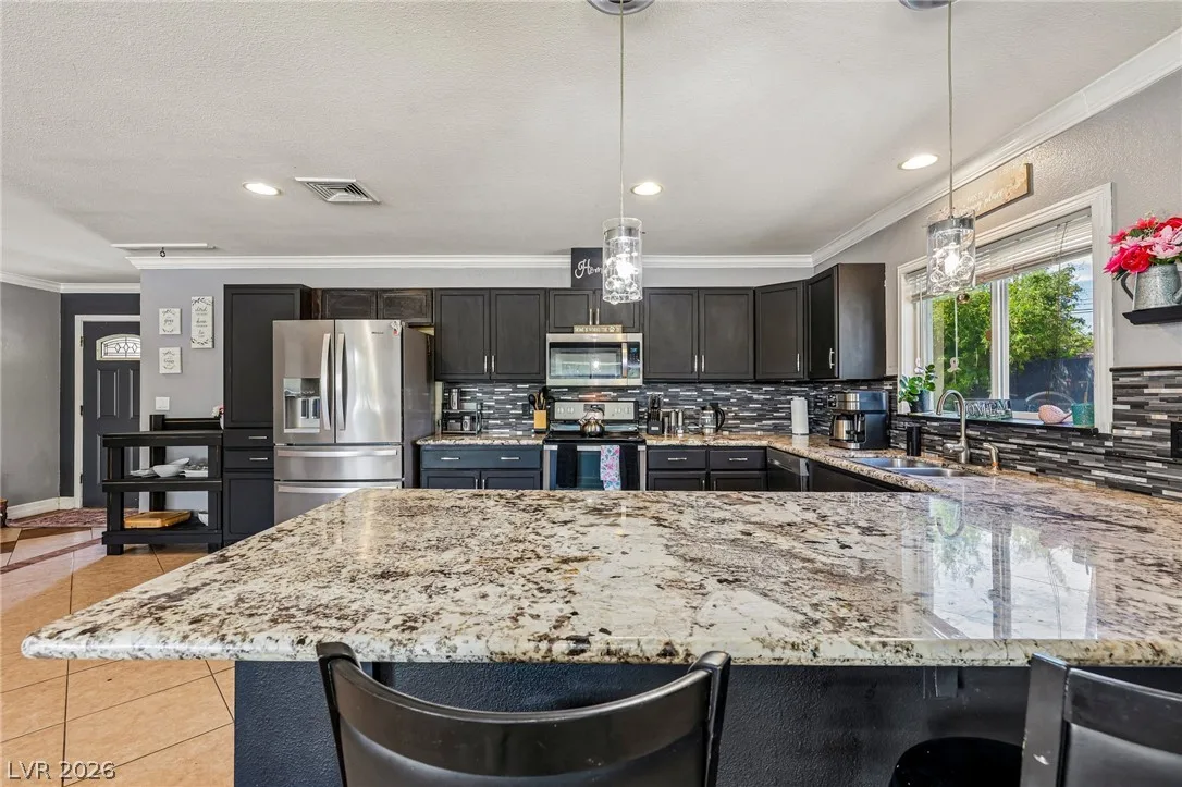 3232 South Mountain Vista Street — photo 3