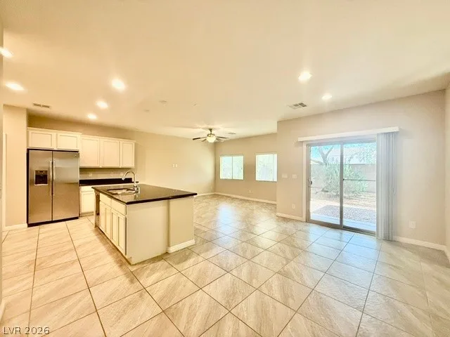 8443 Blacktip Avenue — photo 3