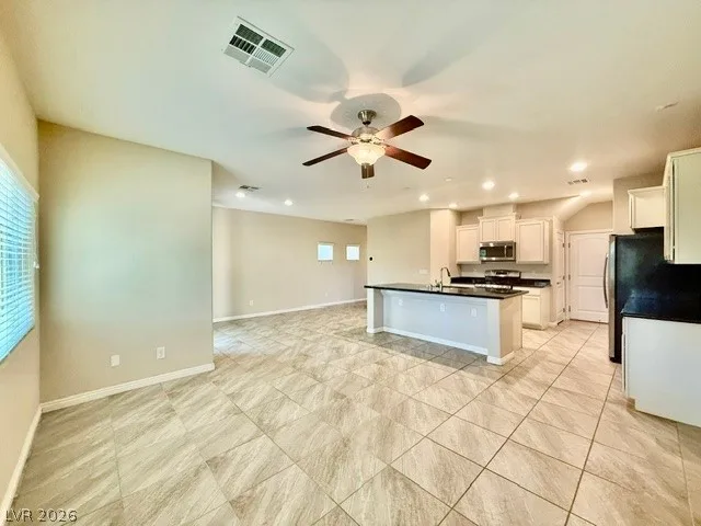 8443 Blacktip Avenue — photo 5