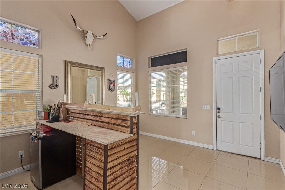 2621 Rainbow Glow Street — photo 4