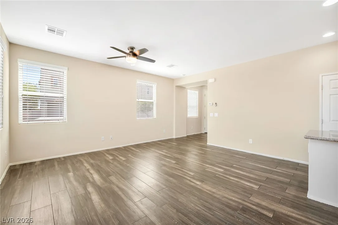 6318 Bijah Spring Avenue — photo 5