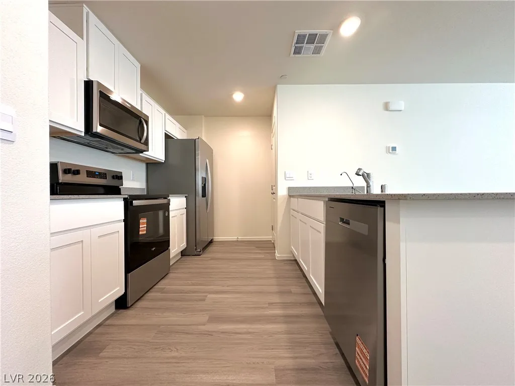 9350 Soothing Sea Street — photo 5